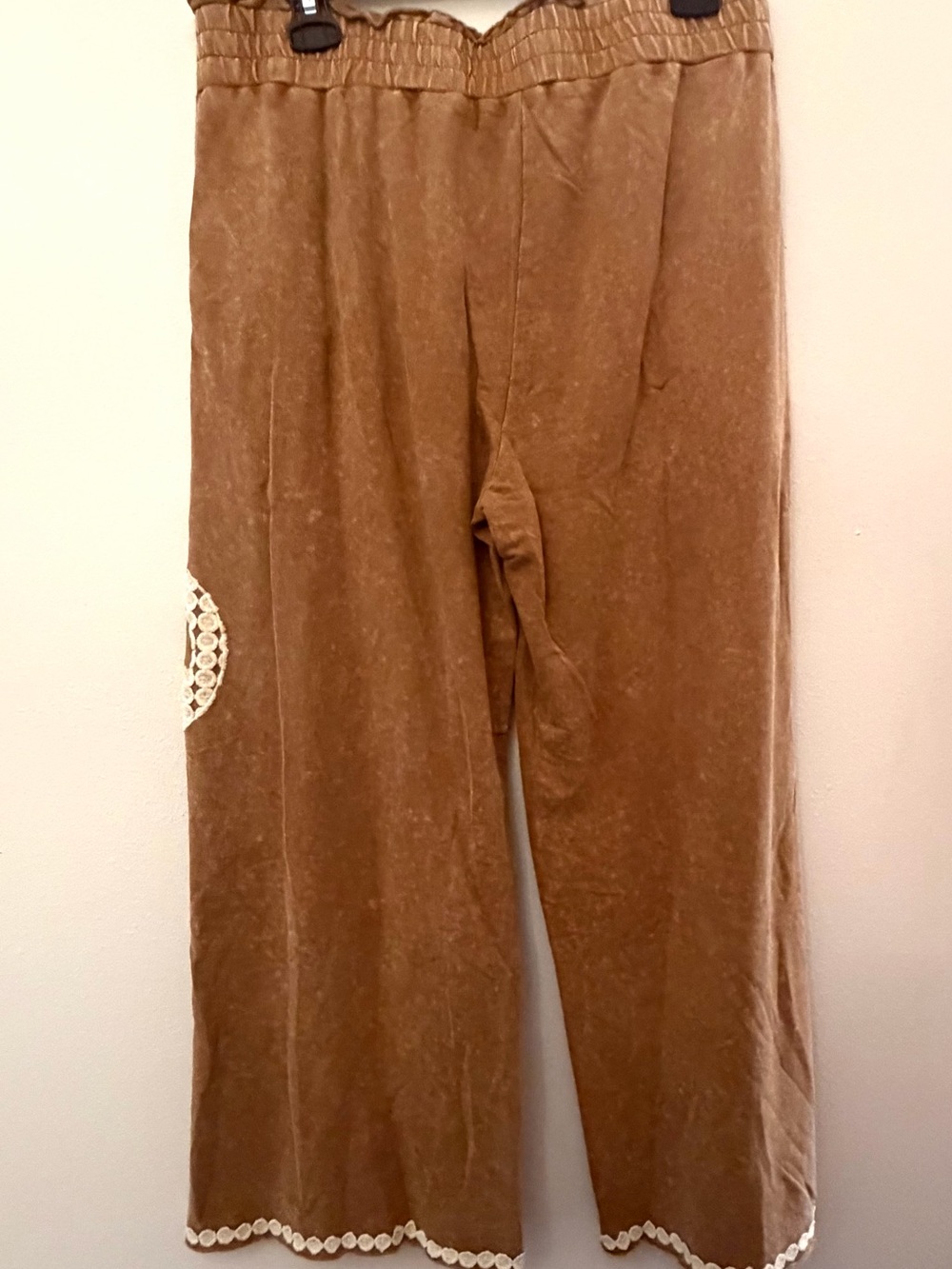 Umgee Brown Peace Patch Elastic Waist Wide Leg Pants Sz L - Picture 4 of 4